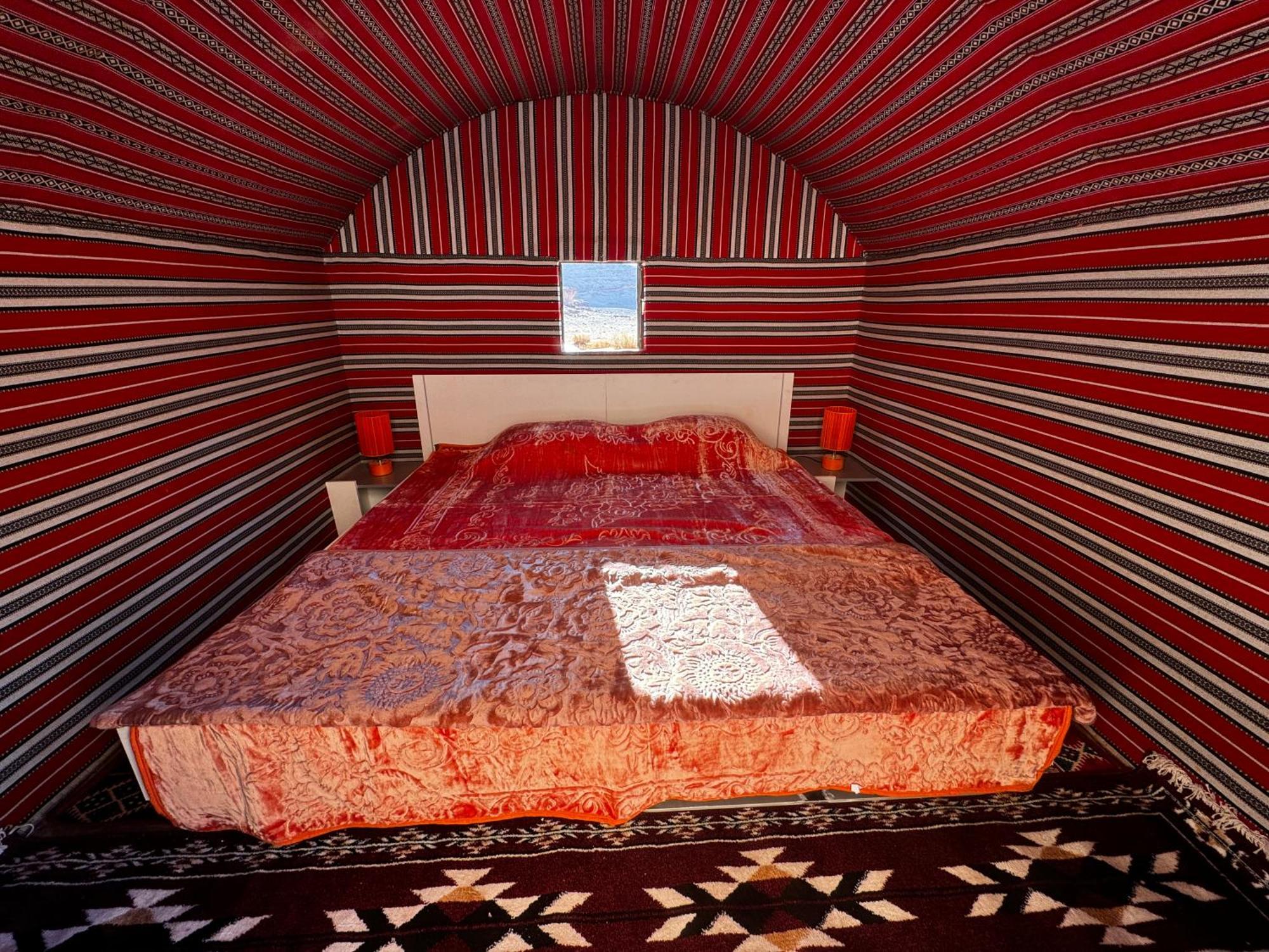 Desert Rock Camp ワディ ・ラム エクステリア 写真