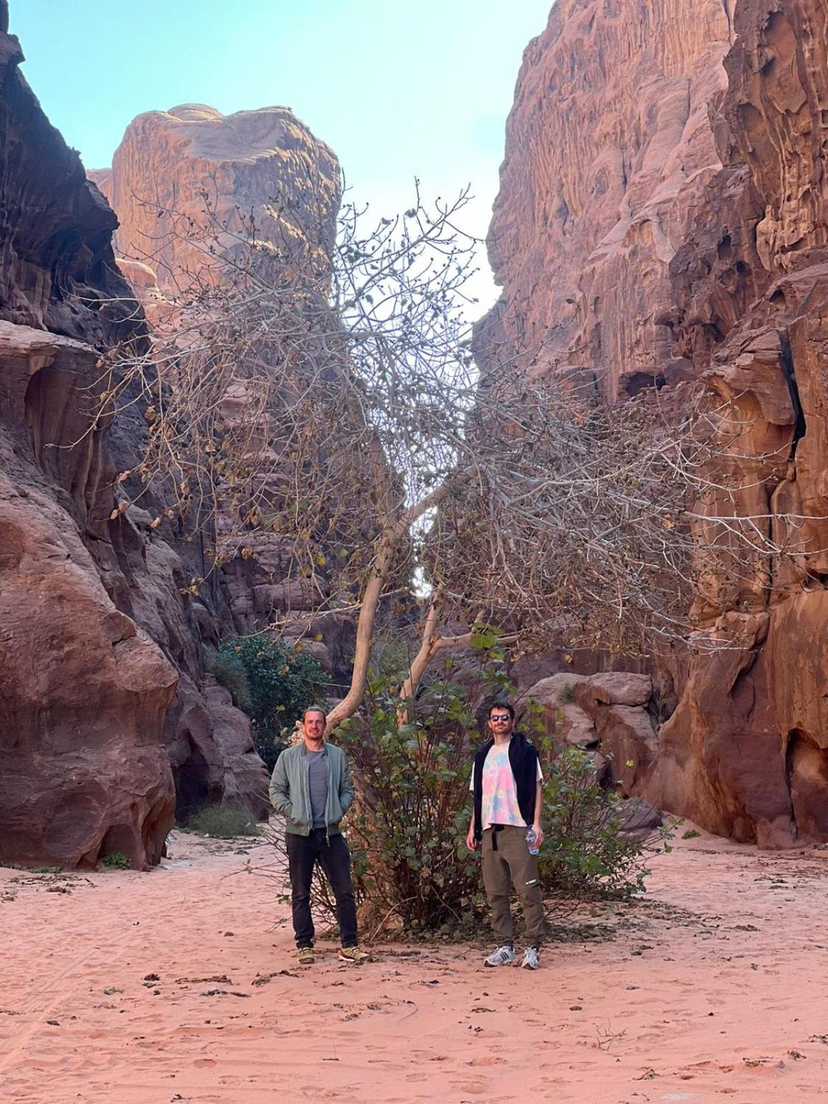 Desert Rock Camp ワディ ・ラム エクステリア 写真
