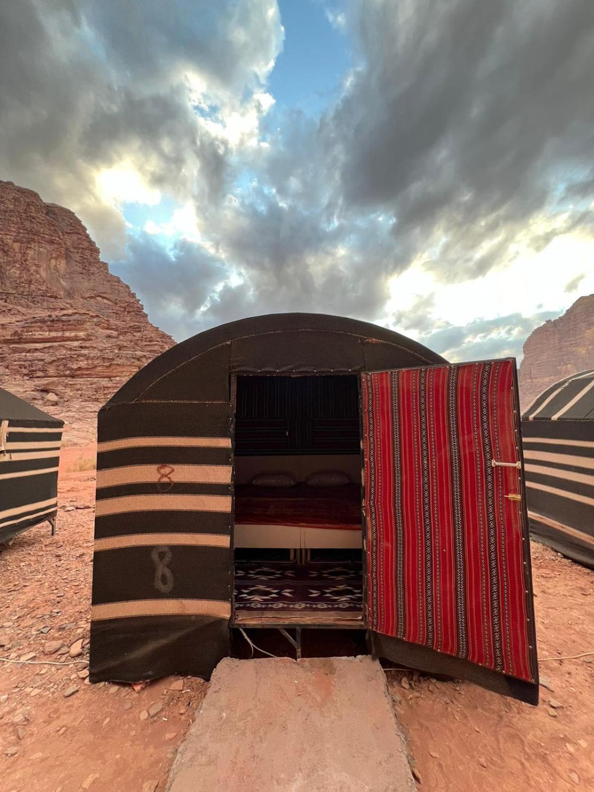 Desert Rock Camp ワディ ・ラム エクステリア 写真